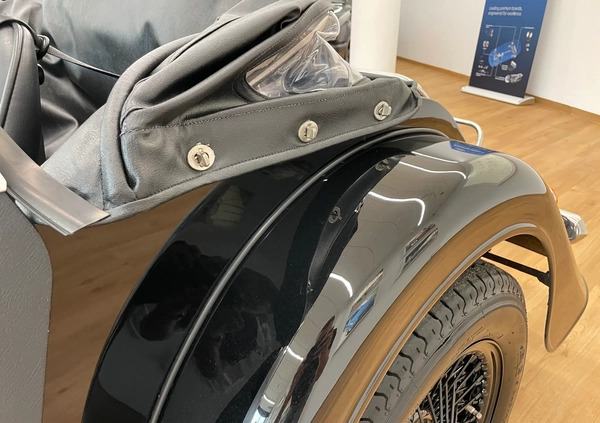 Morgan Plus 4 cena 45999 przebieg: 14000, rok produkcji 2014 z Ożarów małe 781